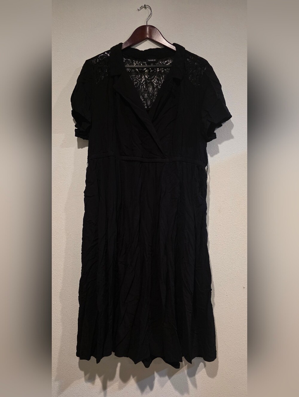 Torrid Black Midi Collared Dress Sz 3 / 3X / 22-24 Pockets Lace Back No Belt 90s